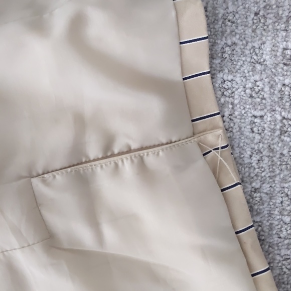 GORGEOUS Talbots Khaki Pinstripe 3 Pocket Blazer, Size 10 - Picture 7 of 11